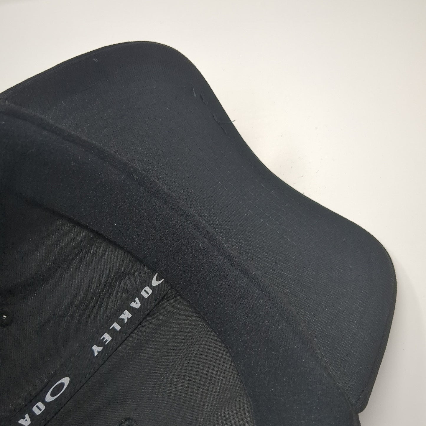 Oakley Logo USA Flag Fitted Hat Black XL Flex Stretch Classic Outdoor