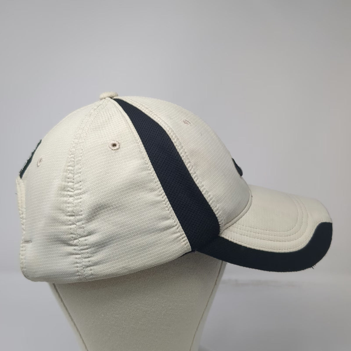 Nike Baseball Cap Beige One Size Strapback Hat Nike Golf Swoosh Logo Contrast