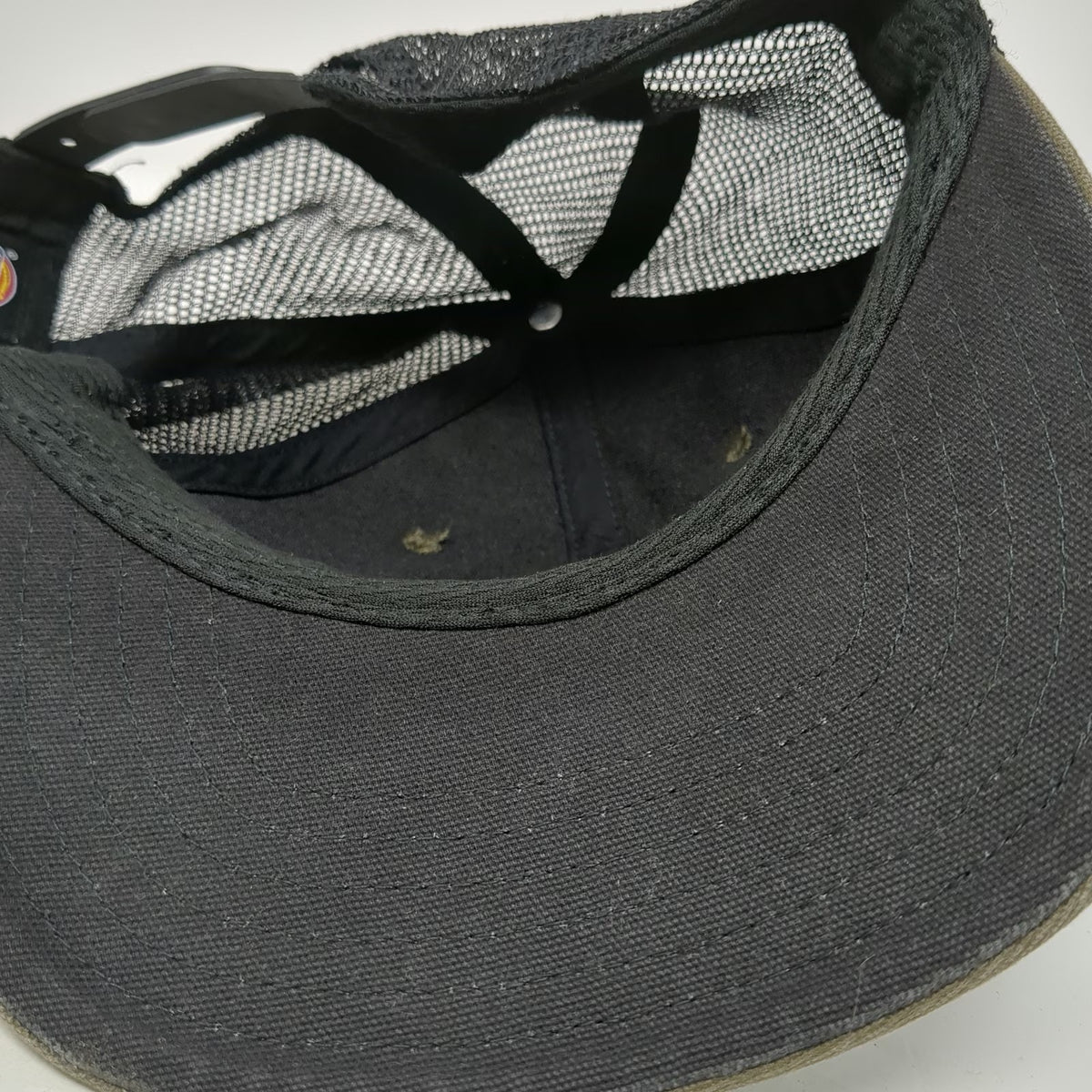 Dickies Trucker Hat Brown One Size Mesh Snapback Workwear Logo Graphic Patch