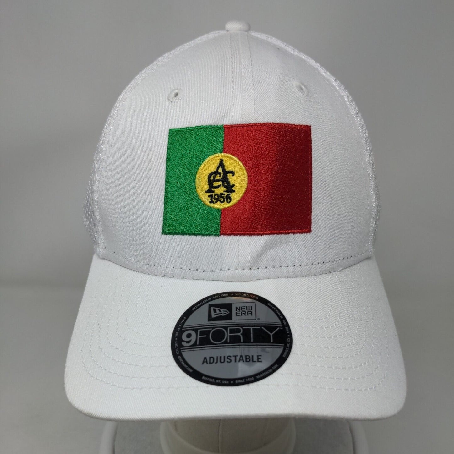 New Era Snapback Hat White OSFM Embroidered Mesh Adjustable 9Forty