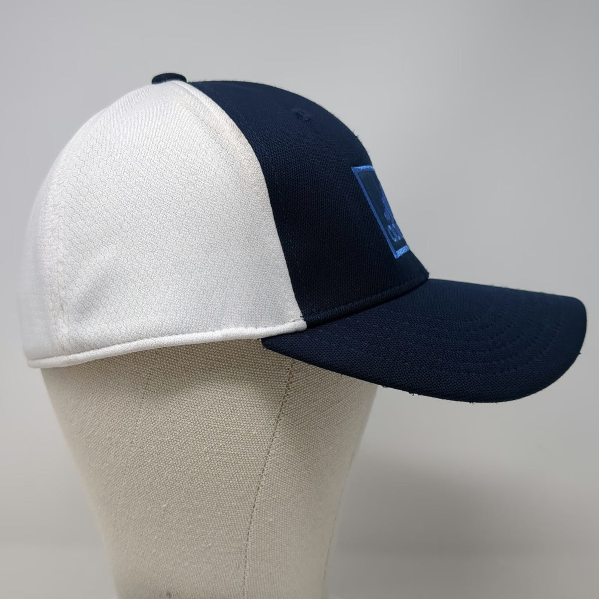Adidas Baseball Cap Blue M Fairway Collection Aeroready Fitted Hat Golfing