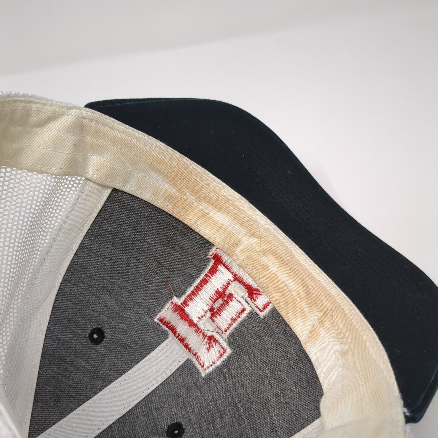 E Snapback Trucker Hat Black OS Adjustable Embroidered Mesh Back Richardson