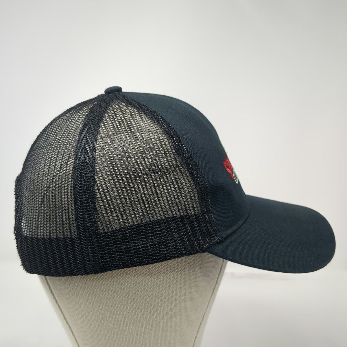 Cap America Trucker Hat Black One Size Space Aliens Grill & Bar Mesh Snapback
