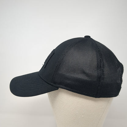 YETI Snapback Mesh Back Trucker Hat Black One Size Adjustable Outdoor