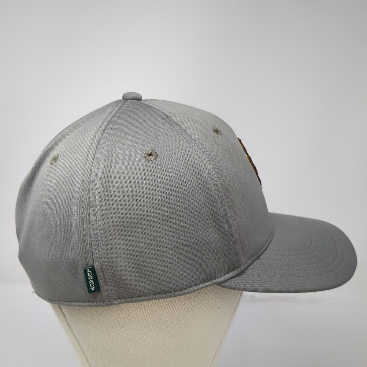 Wyoming Cowboys NCAA Legacy Cap Gray XL Flex Fit Embroidered Bucking Horse Hat