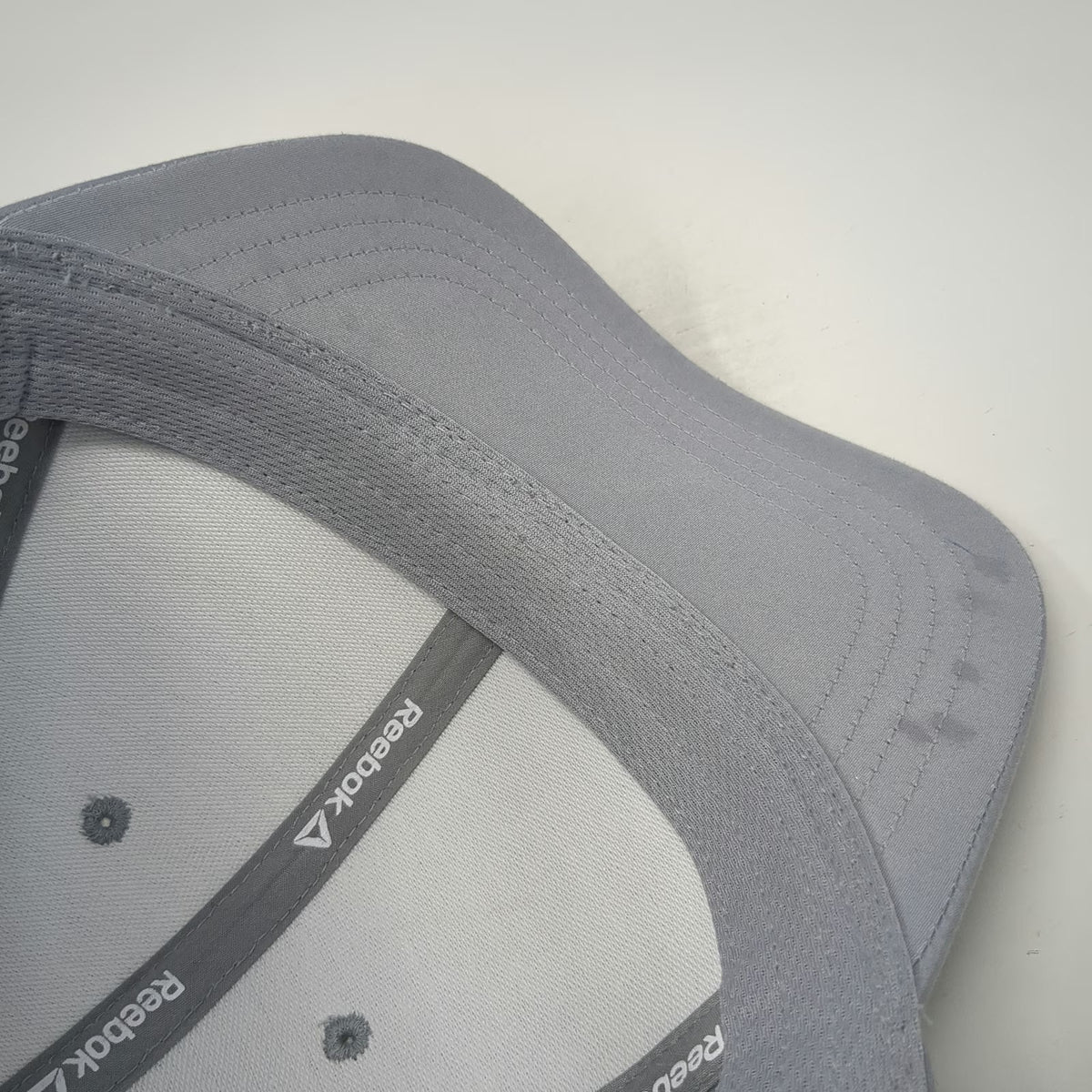 Reebok Baseball Cap Gray One Size Tonal Logo Performance Strapback Athletic Hat
