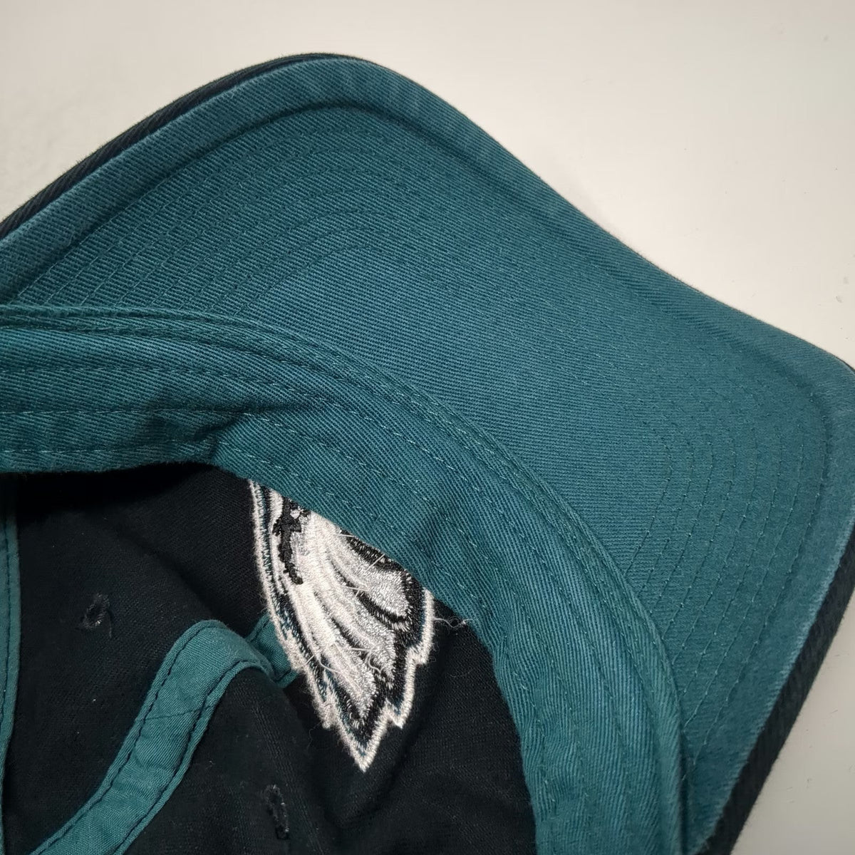 Philadelphia Eagles NFL Reebok Black One Size Slideback Green Underbrim Hat