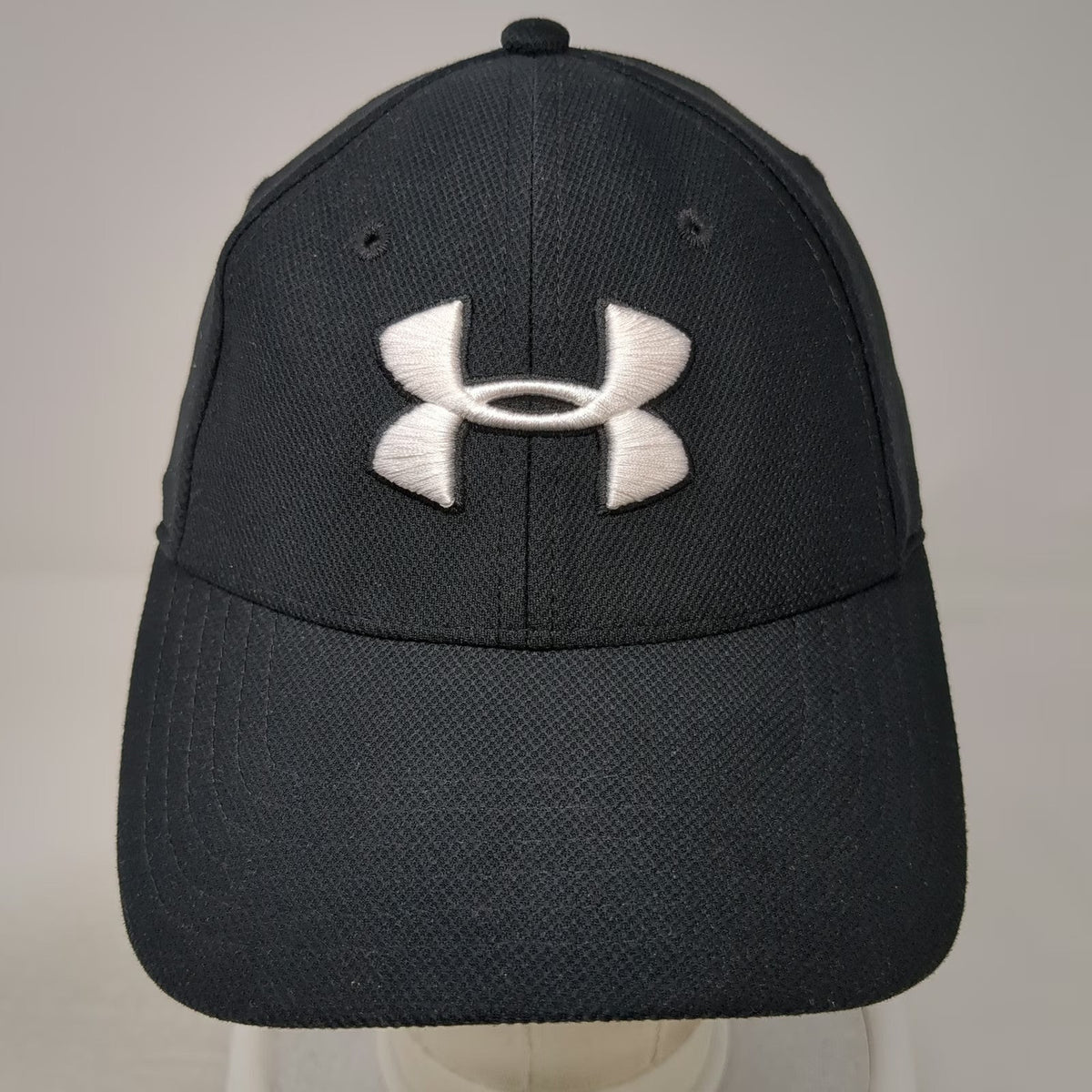 Under Armour Baseball Cap Black M Embroidered Logo Performance Stretch Fit Hat