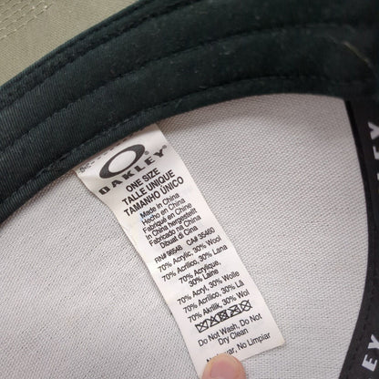 Oakley Snapback Trucker Hat Green One Size Adjustable Classic Mid Mesh Back