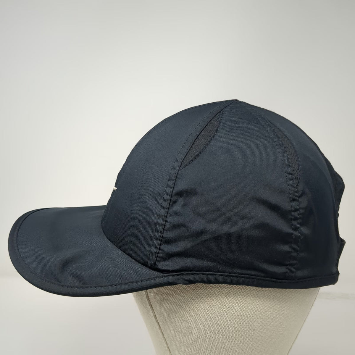 Nike Baseball Cap Black One Size Lightweight Performance Swoosh Slideback Hat