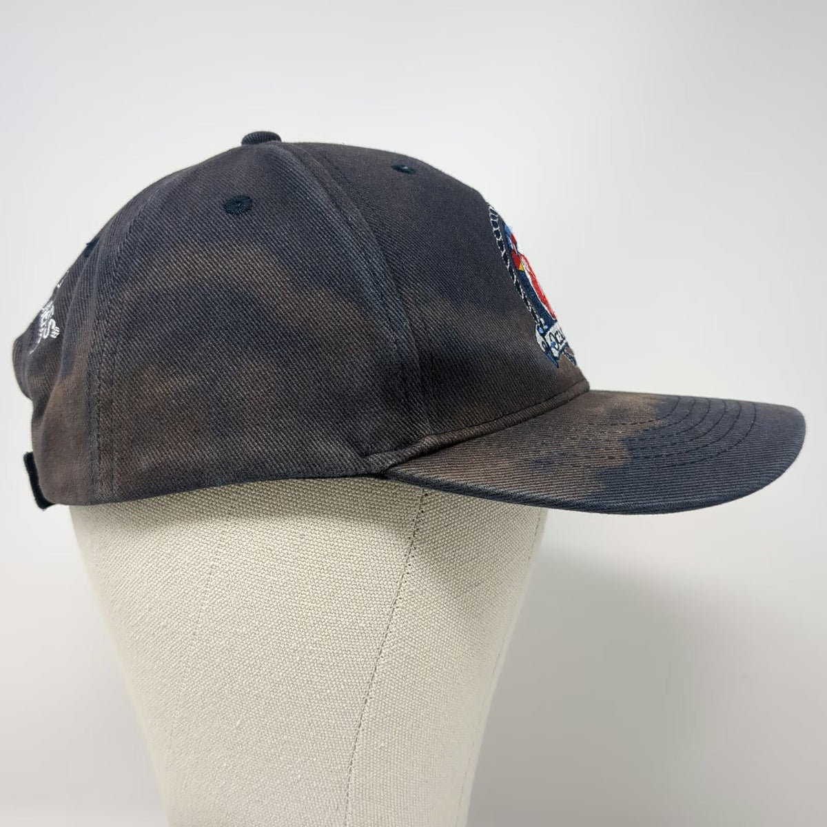 Oceania Cruises Silver Level Member Nautical Crest Blue OSFM Baseball Cap Hat
