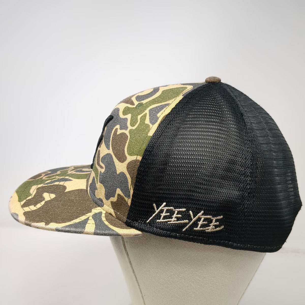 Yee Trucker Hat Green Black One Size Camo Mesh Snapback Embroidered Logo Country