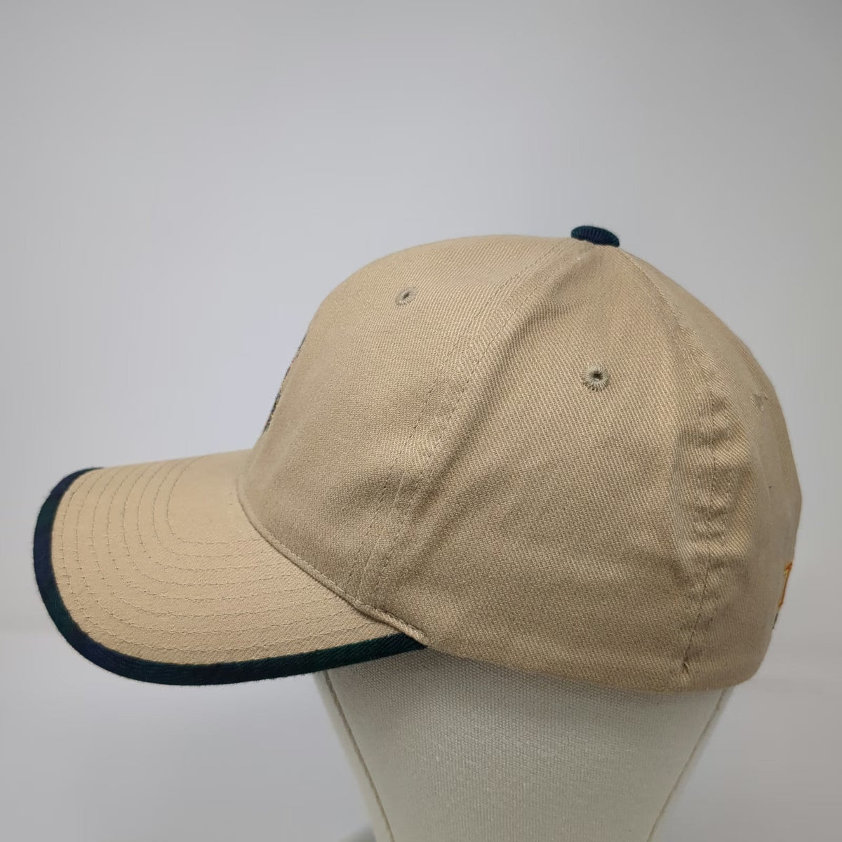 Flexfit Dewars Scotch Whisky Highlander Tartan Beige Blue Green M Fitted Hat