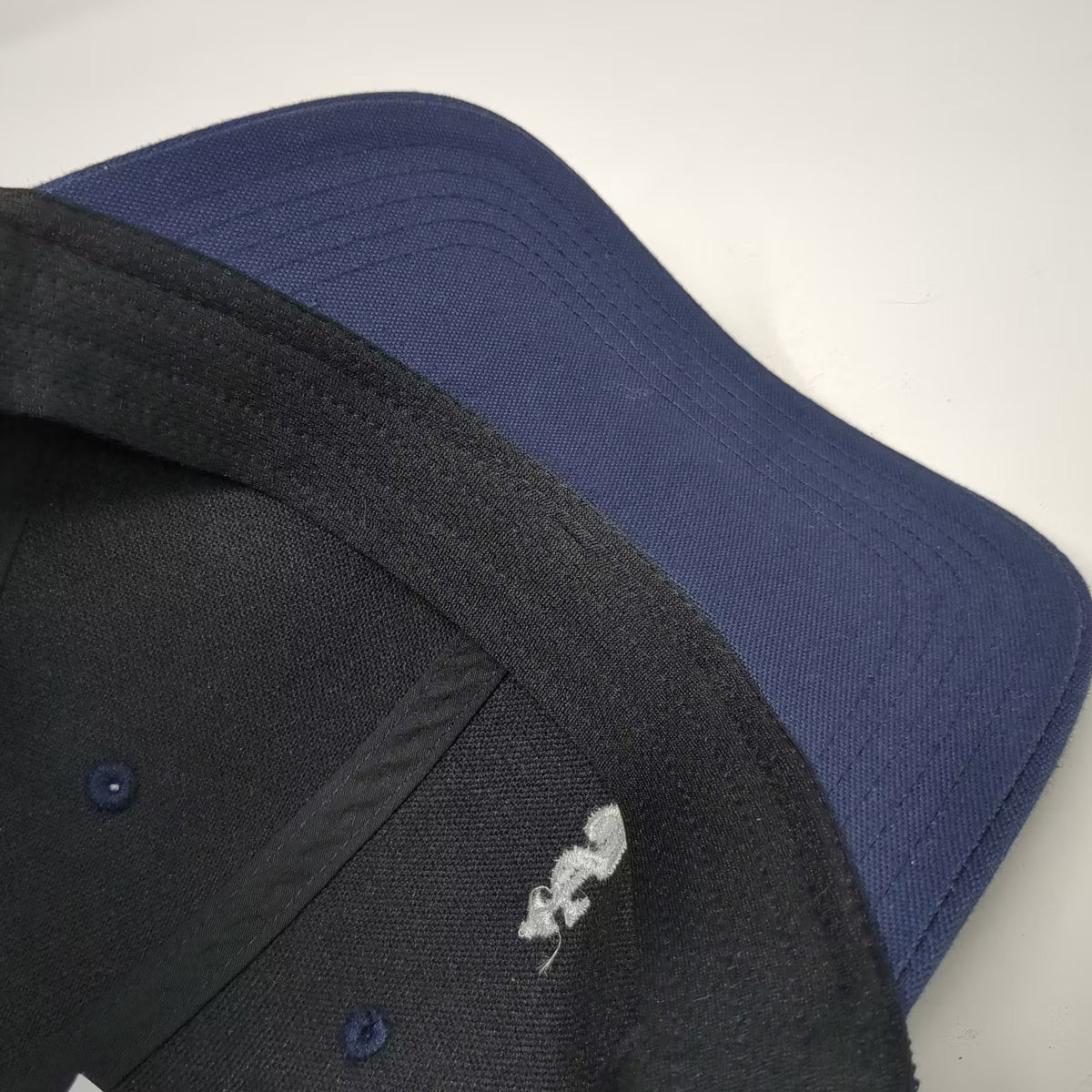 Carhartt Blue OS Trucker Hat Embroidered Logo Snapback Mesh Back Adjustable