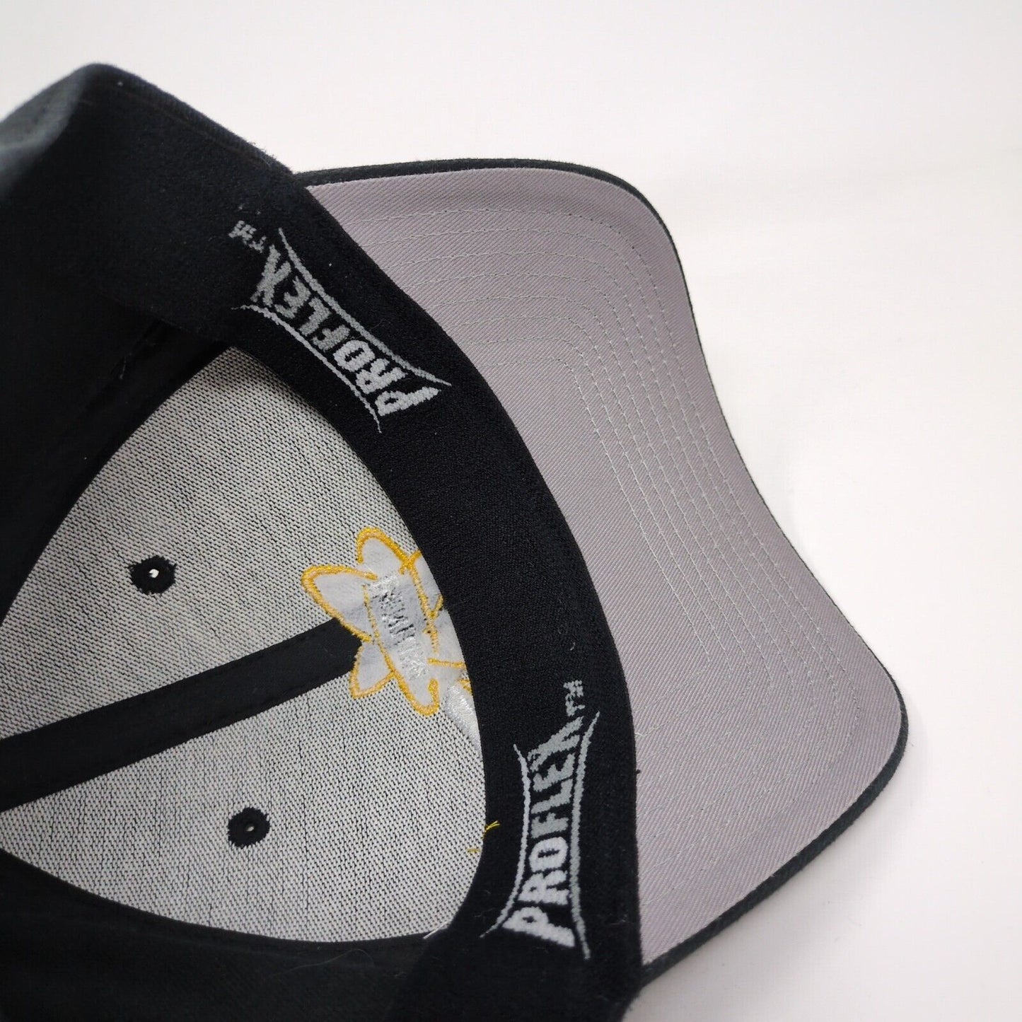 Denuke Fitted Hat Black M/L Embroidered Solid Vent Holes Proflex