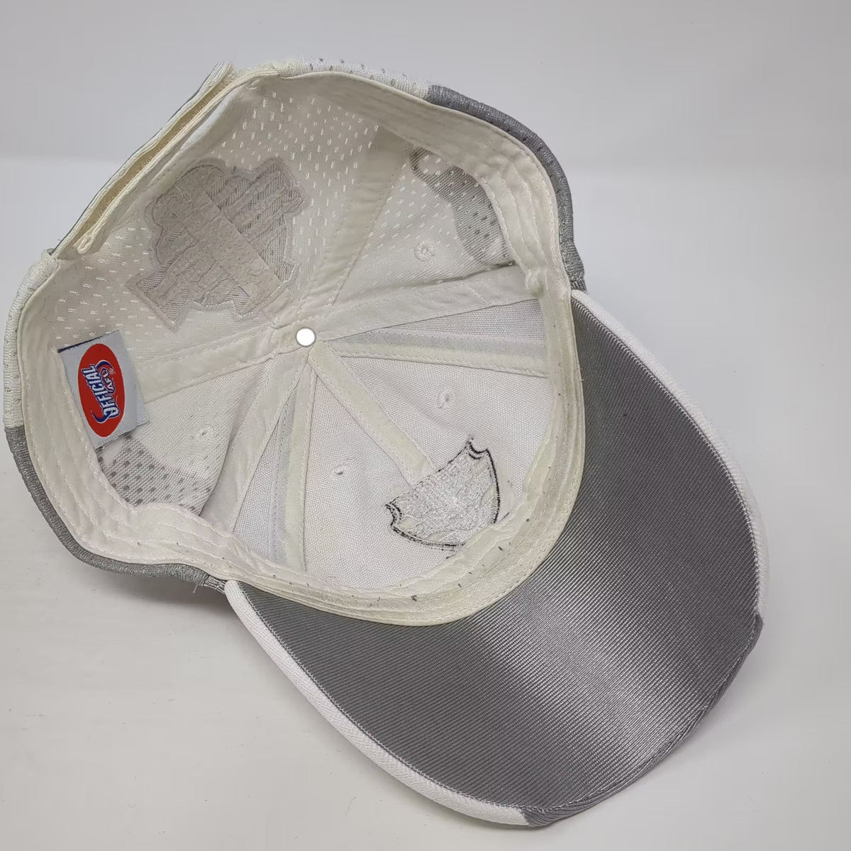 Geelong Cats AFL 2009 Premiers White Gray Strapback Hat OS Cap Embroidered