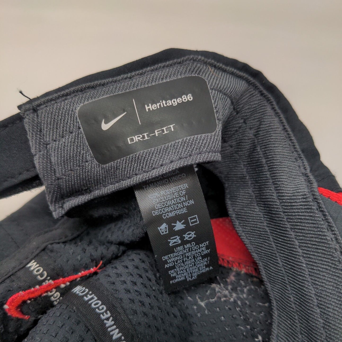 Folgers Strapback Hat Black OSFM Embroidered Nike Heritage 86 Dri-Fit