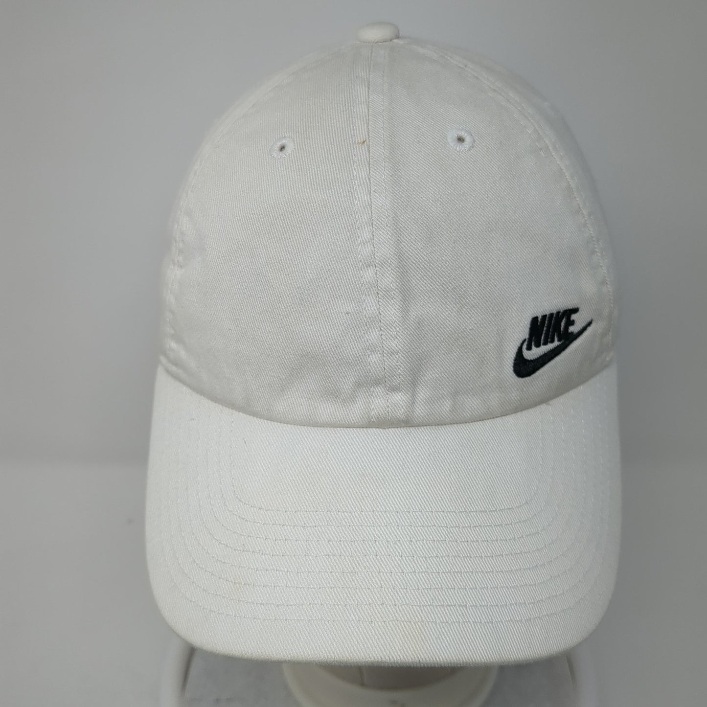 Nike Slideback Baseball Cap Beige One Size Adjustable Embroidered Heritage86