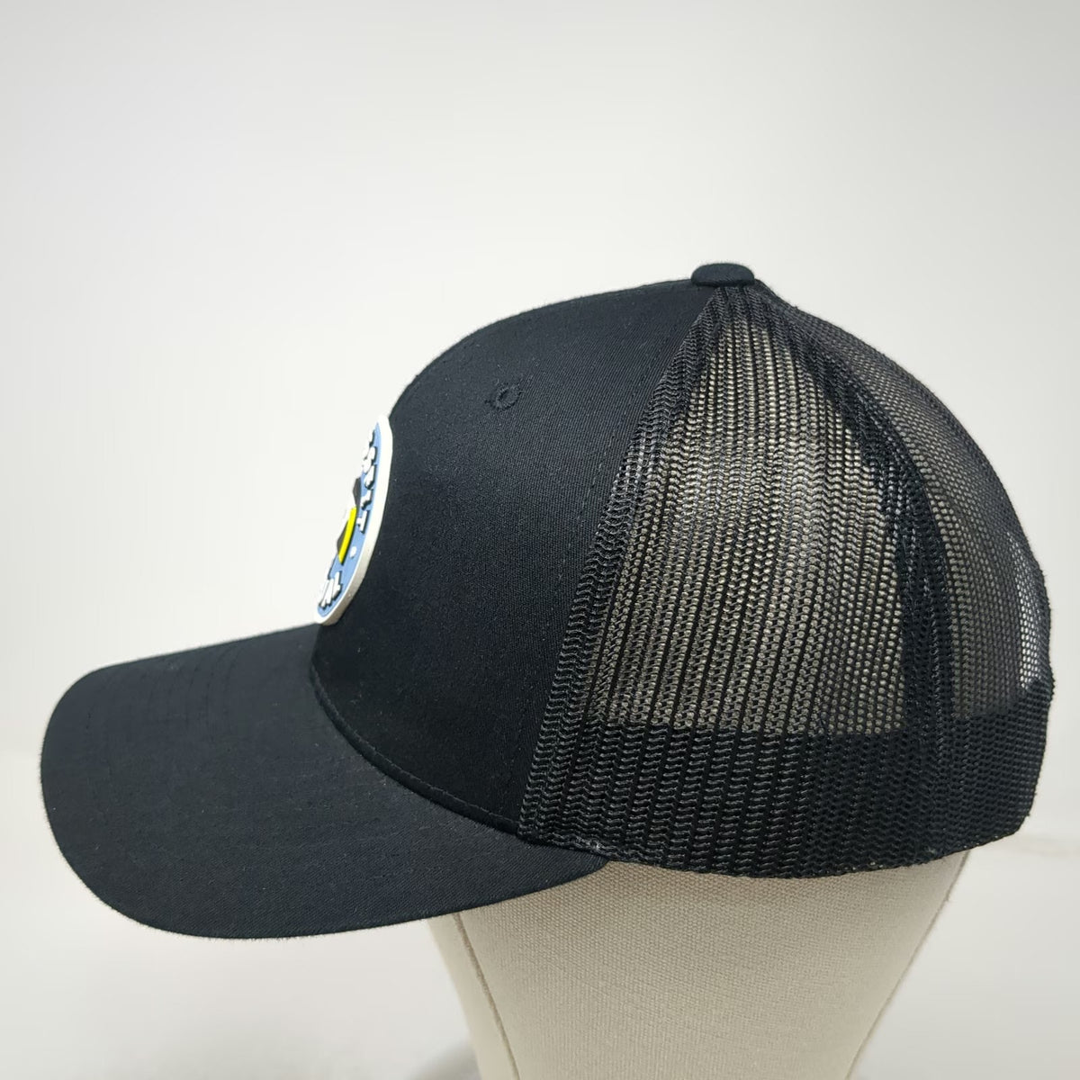 Yupoong Trucker Hat Black One Size CrossFit Casual Puffin Bird Patch Snapback