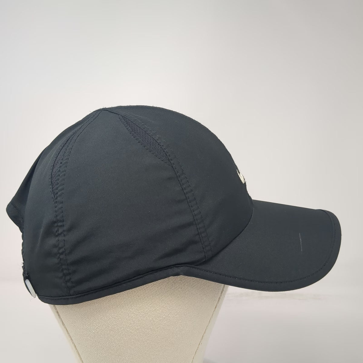 Nike Baseball Cap Black One Size Dri-Fit Featherlight Swoosh Logo Strapback Hat