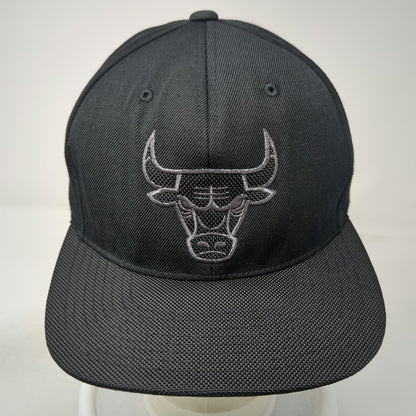 Mitchell & Ness Chicago Bulls NBA Black Snapback Hat One Size Flat Brim Logo