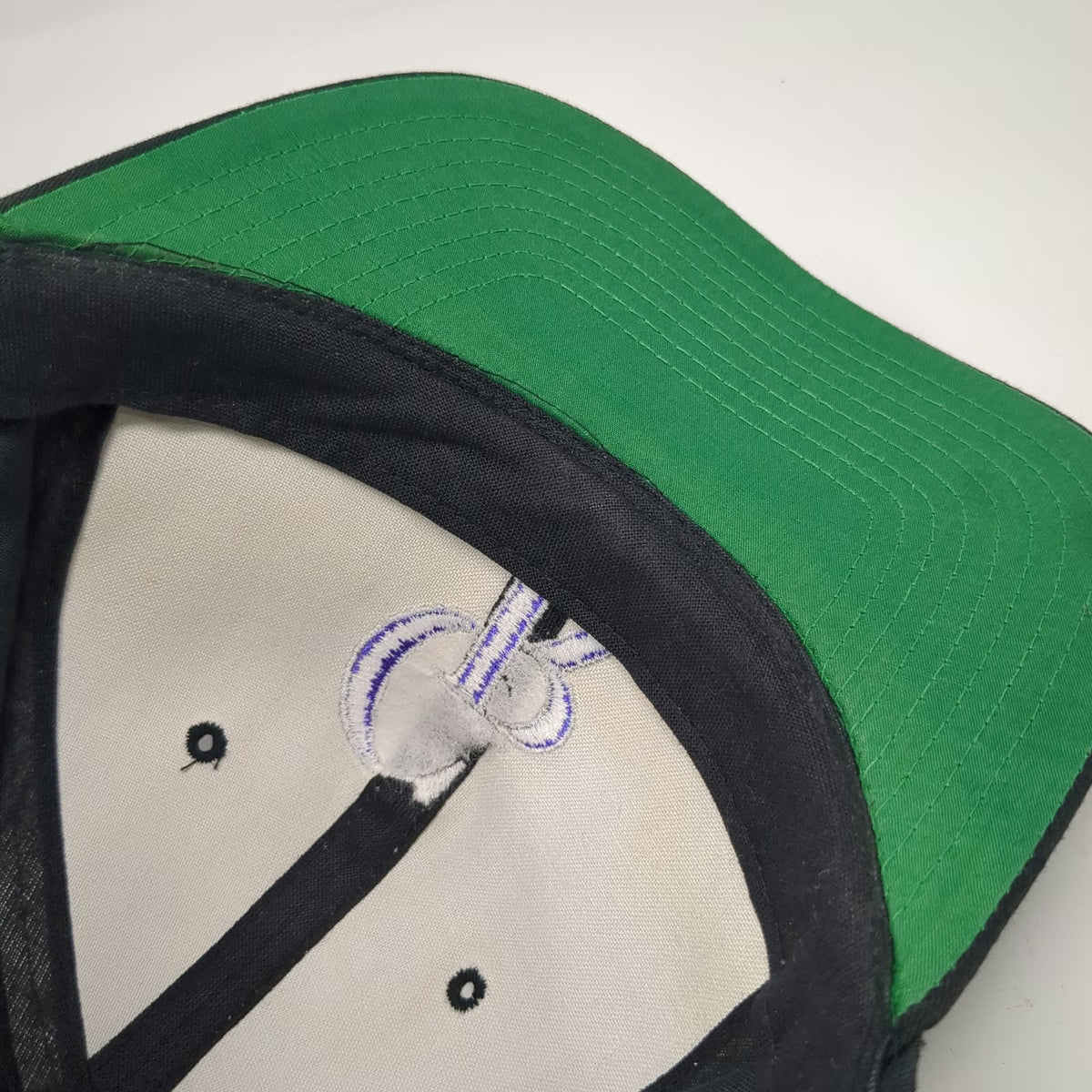 Colorado Rockies MLB Twins Enterprise Snapback Black Hat One Size Green Brim