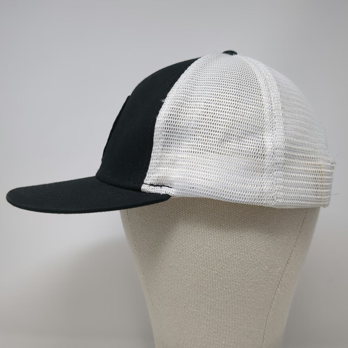 Deschutes Brewery Black Trucker Hat One Size Mesh Back Snapback Mountain Logo