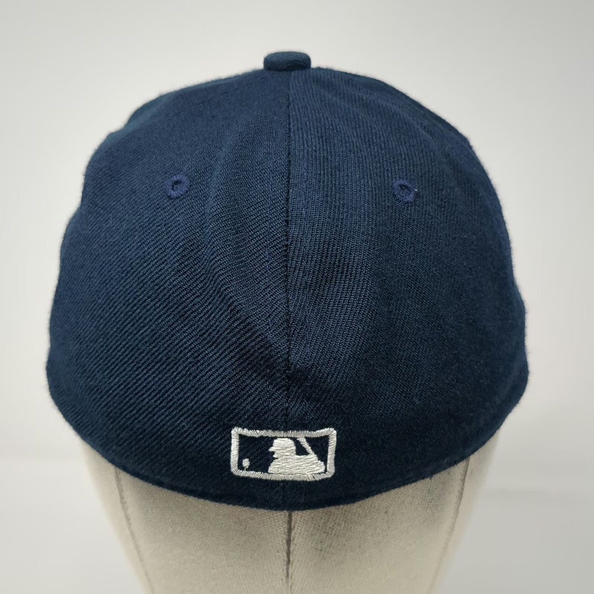 New York Yankees MLB Premium Headwear Blue Baseball Cap 6 7/8 Fitted Flat Brim