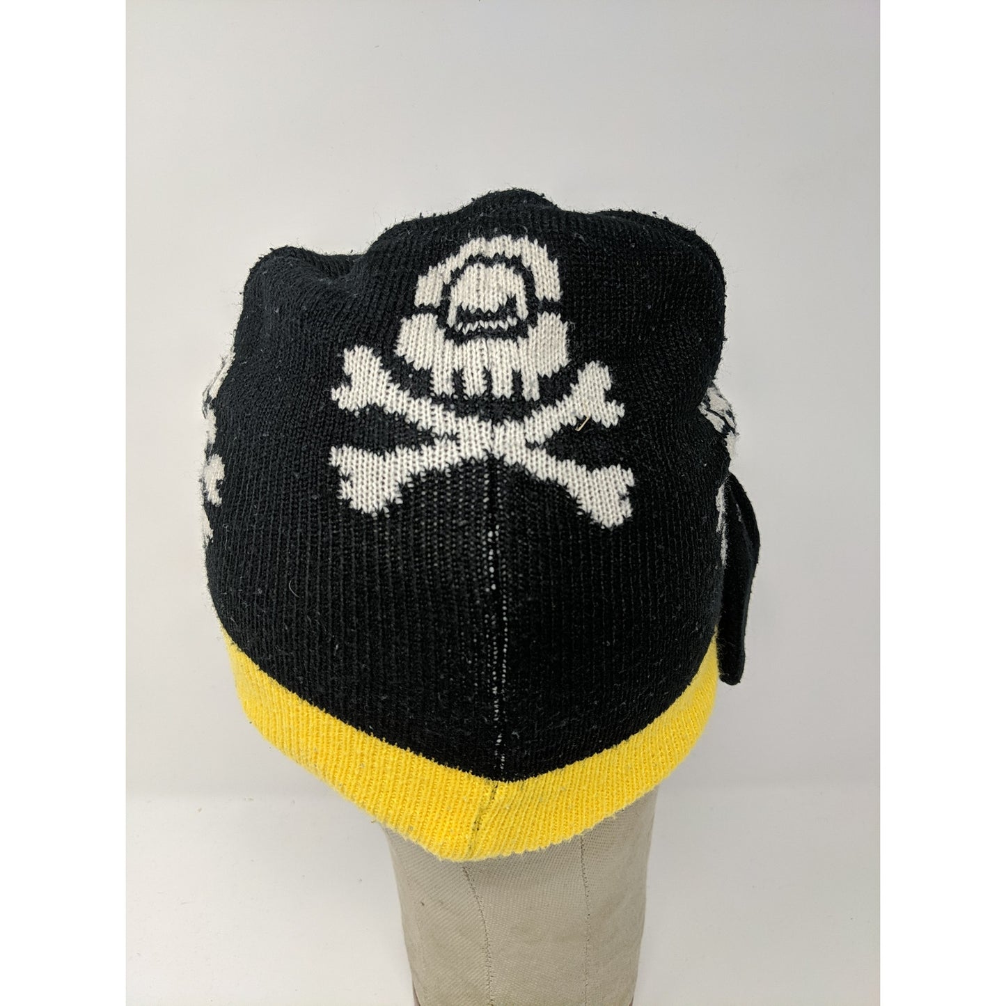 Kids Illumination Entertainment Minions Pirate Beanie Yellow & Black Hat