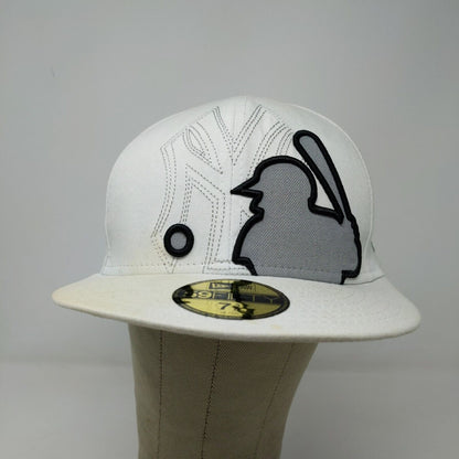 New Era Men's MLB New York Yankees Fitted Hat White Size 7 3/8 Distressed