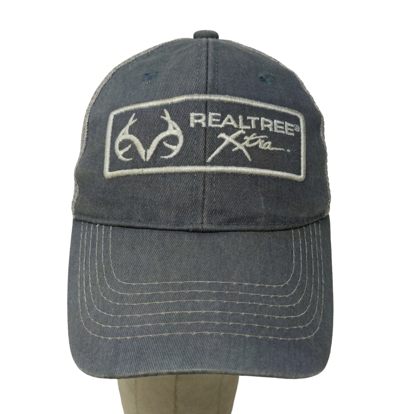 Realtree Xtra Men's Snapback Mesh Back Hat Gray Distressed Embroidered Logo