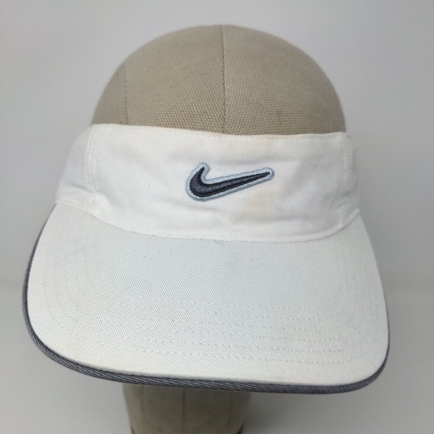 Nike Mens Strapback Sun Visor Hat White OSFA Strapback Embroidered Logo Swoosh