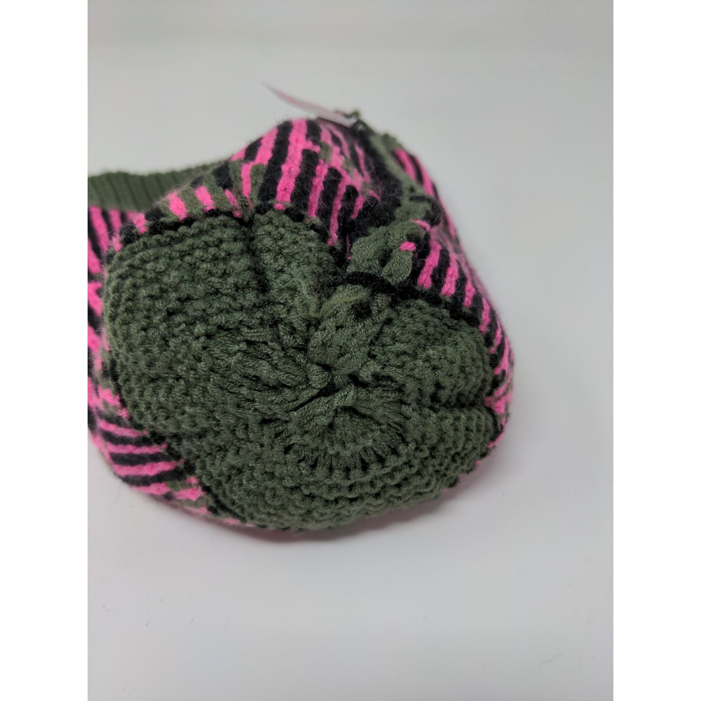 NOBO No Boundaries Beanie Hat Green Hearts Pom Pom One Size Logo