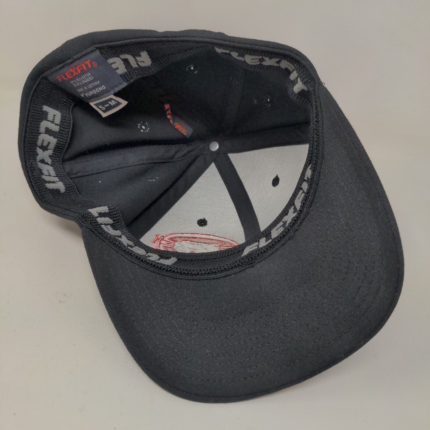 Yupoong Flexfix Men's Fitted Hat Black Size S/M Embroidered HPi Logo W/Stickers