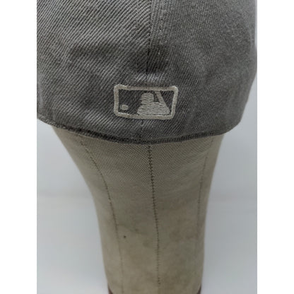 MLB Chicago White Sox Fitted Hat Size 7 3/8 Gray Big Bear Cap Embroidered Logo