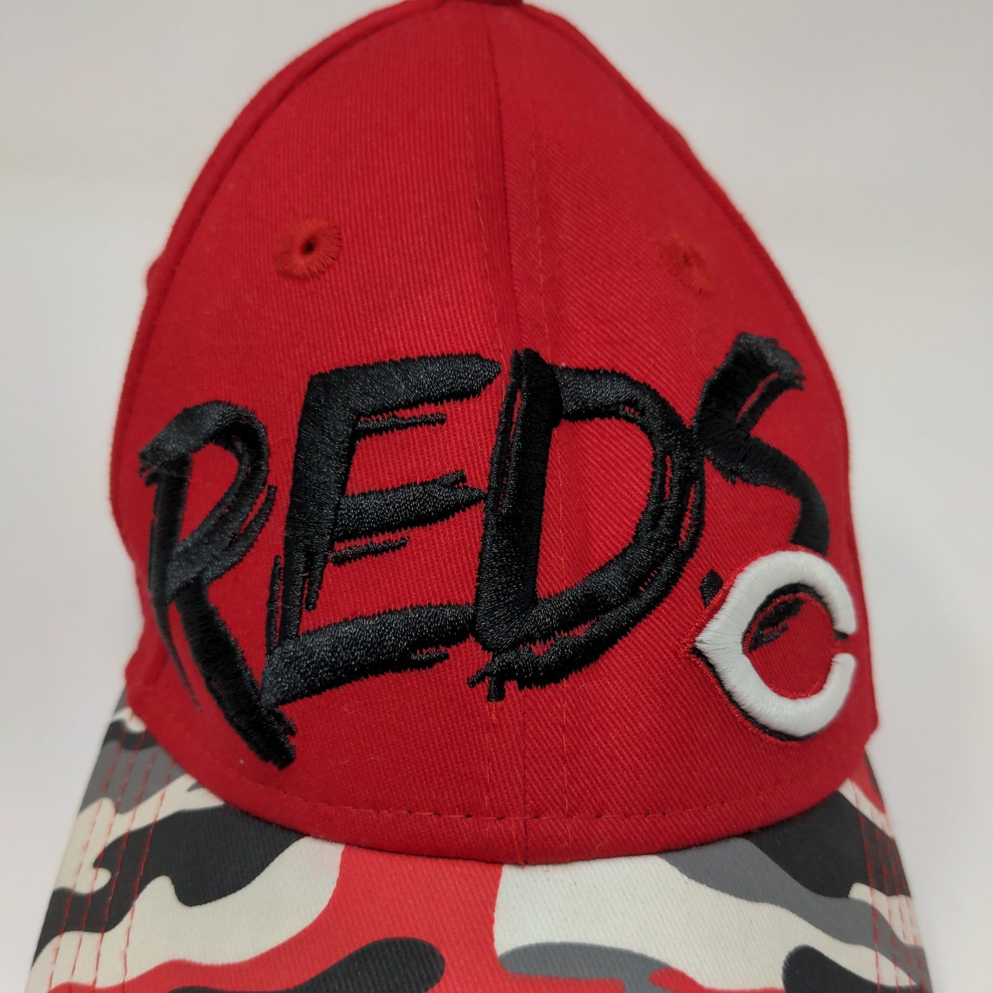 New Era Boys Cincinnati Reds Camo Red Snapback Hat Size Child Embroidered Logo