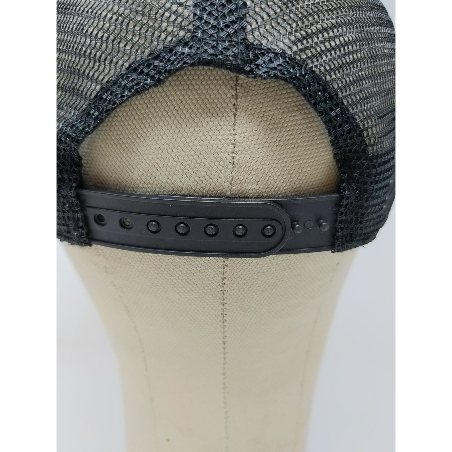 Hard Core Hunter Snapback Mesh Back Hat Embroidered Logo OSFM Black