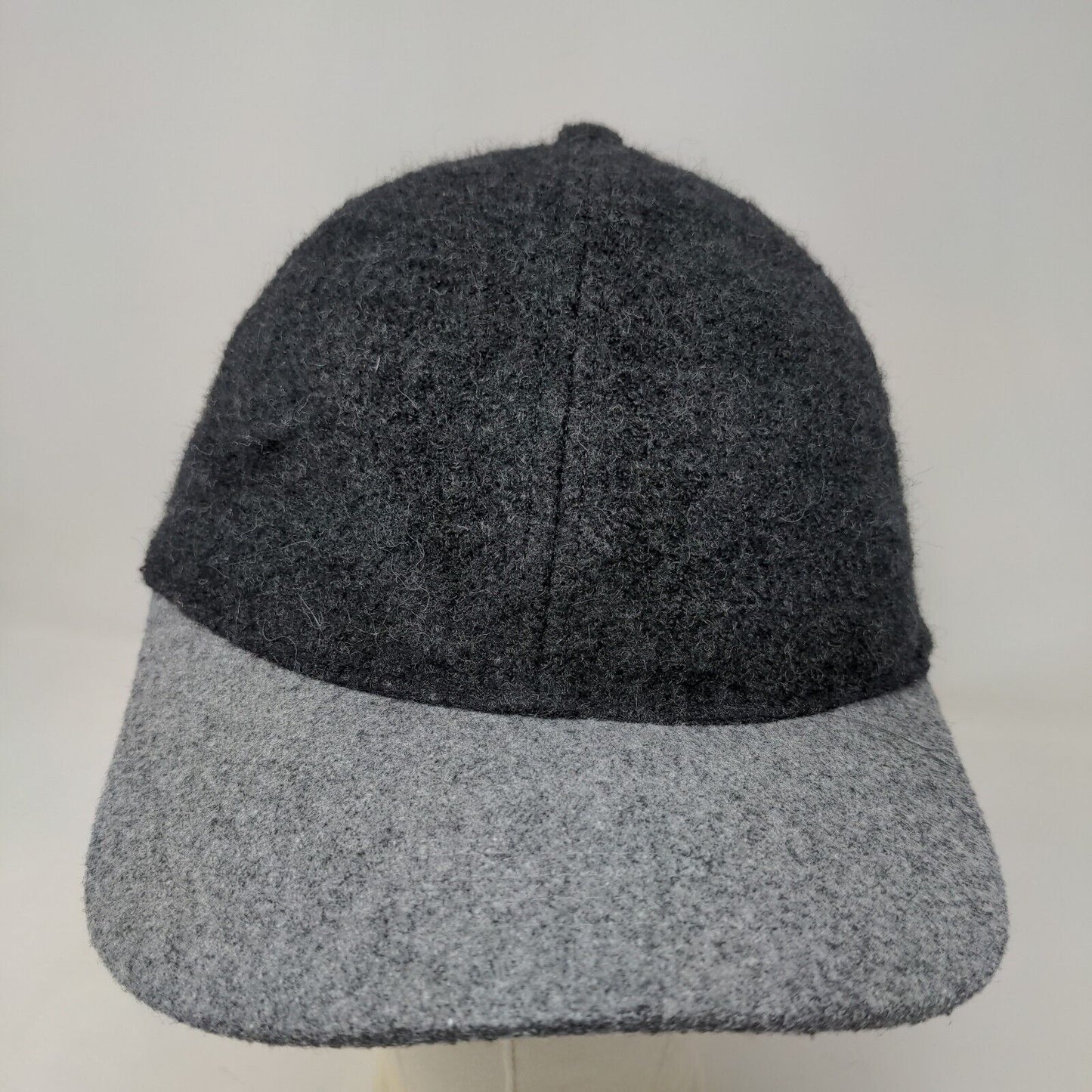 Zara Man Men's Stretchy Knit Hat Black Gray Size M 57CM Greatest Embroidered