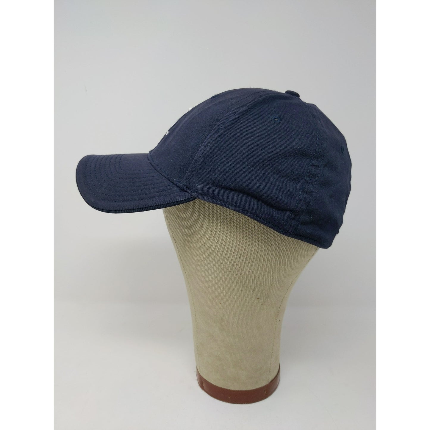 Vancouver 2010 XXI Olympic Winter Games Fitted Hat Size S-M Blue Embroidered