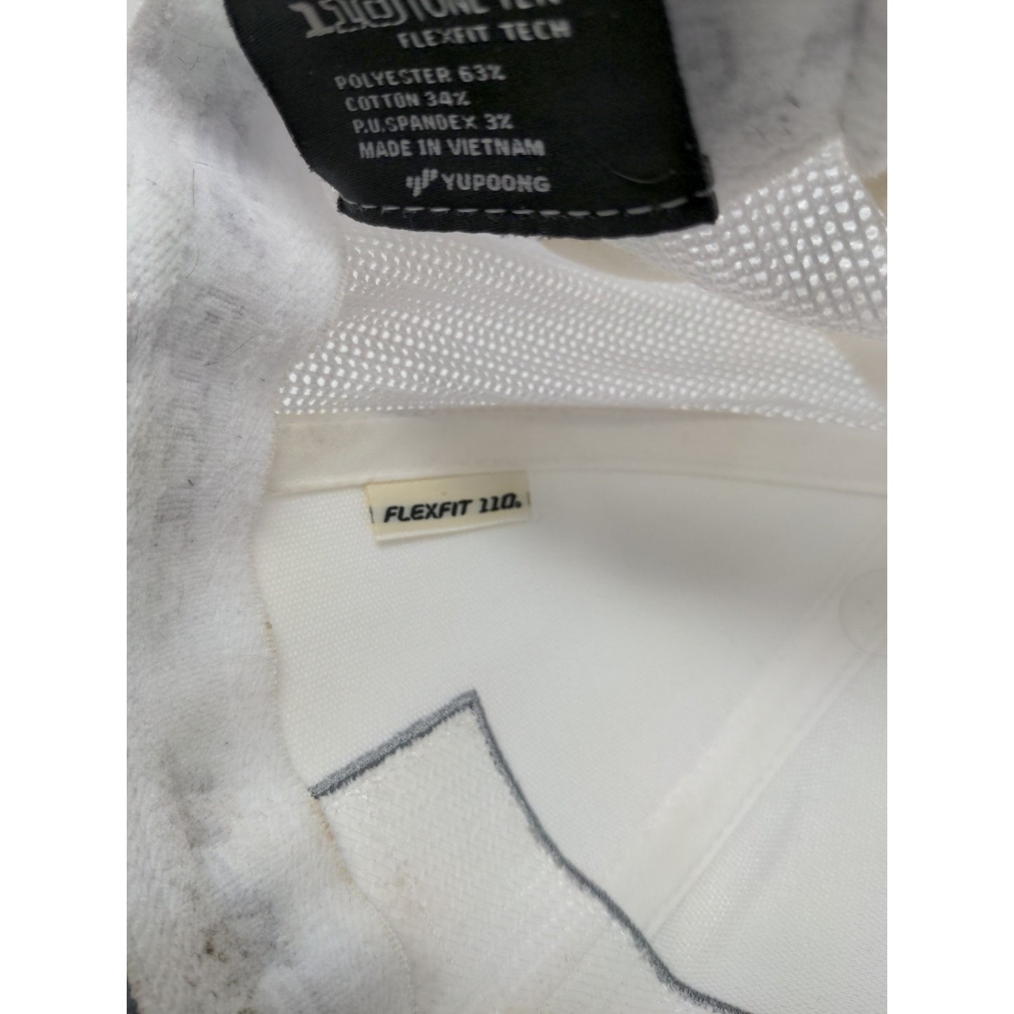 Travis Mathew Mesh Back Snapback Hat 110 One Ten FlexFit White & Gray Adjustable