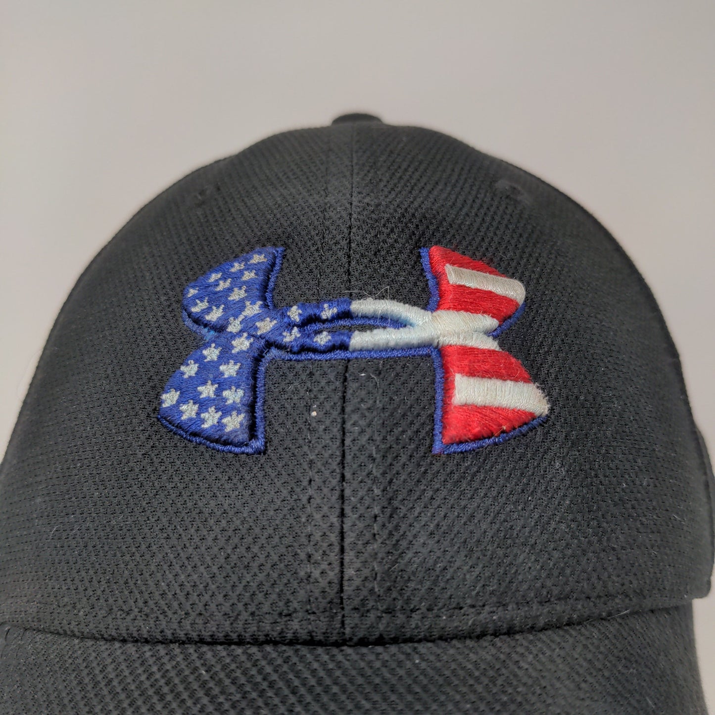 Under Armour Freedom Fitted Hat Size M/L Black Embroidered Patriotic Logo