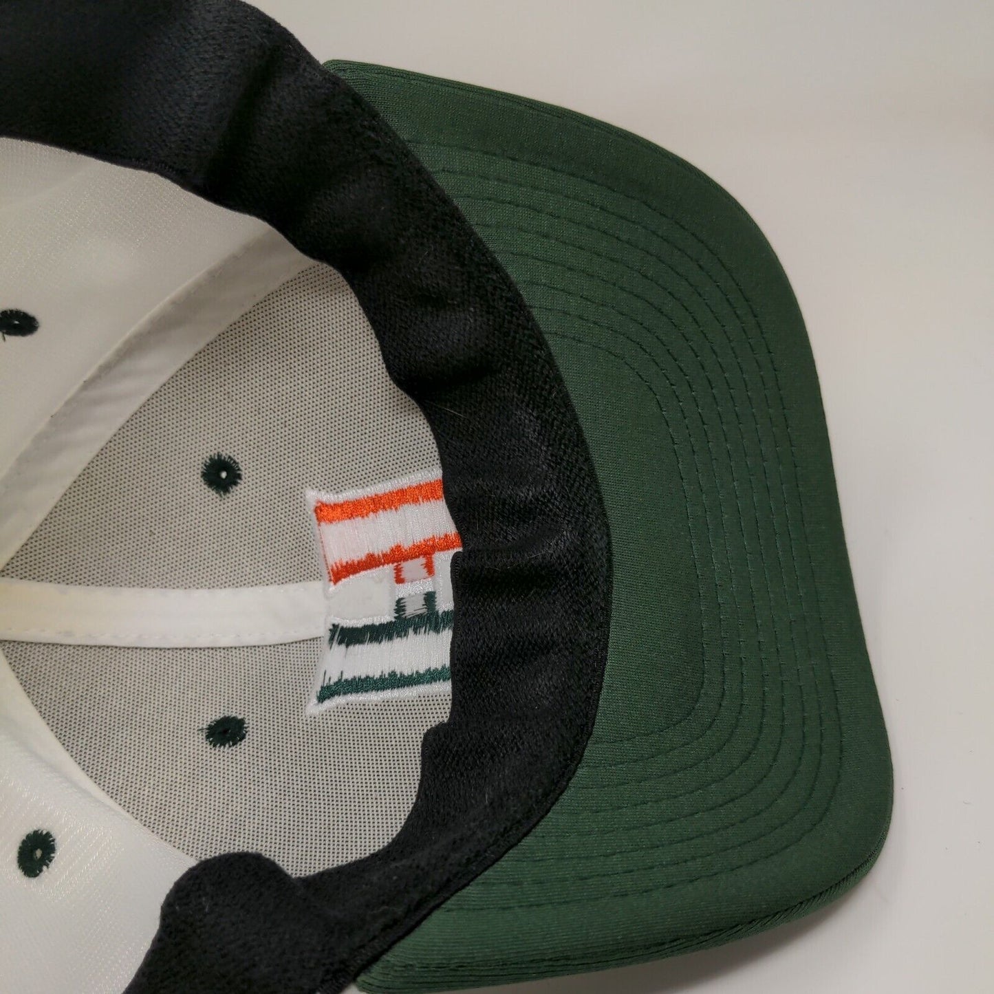 International Harvester IH Mens Fitted Hat White Green Size L/XL Embroidered