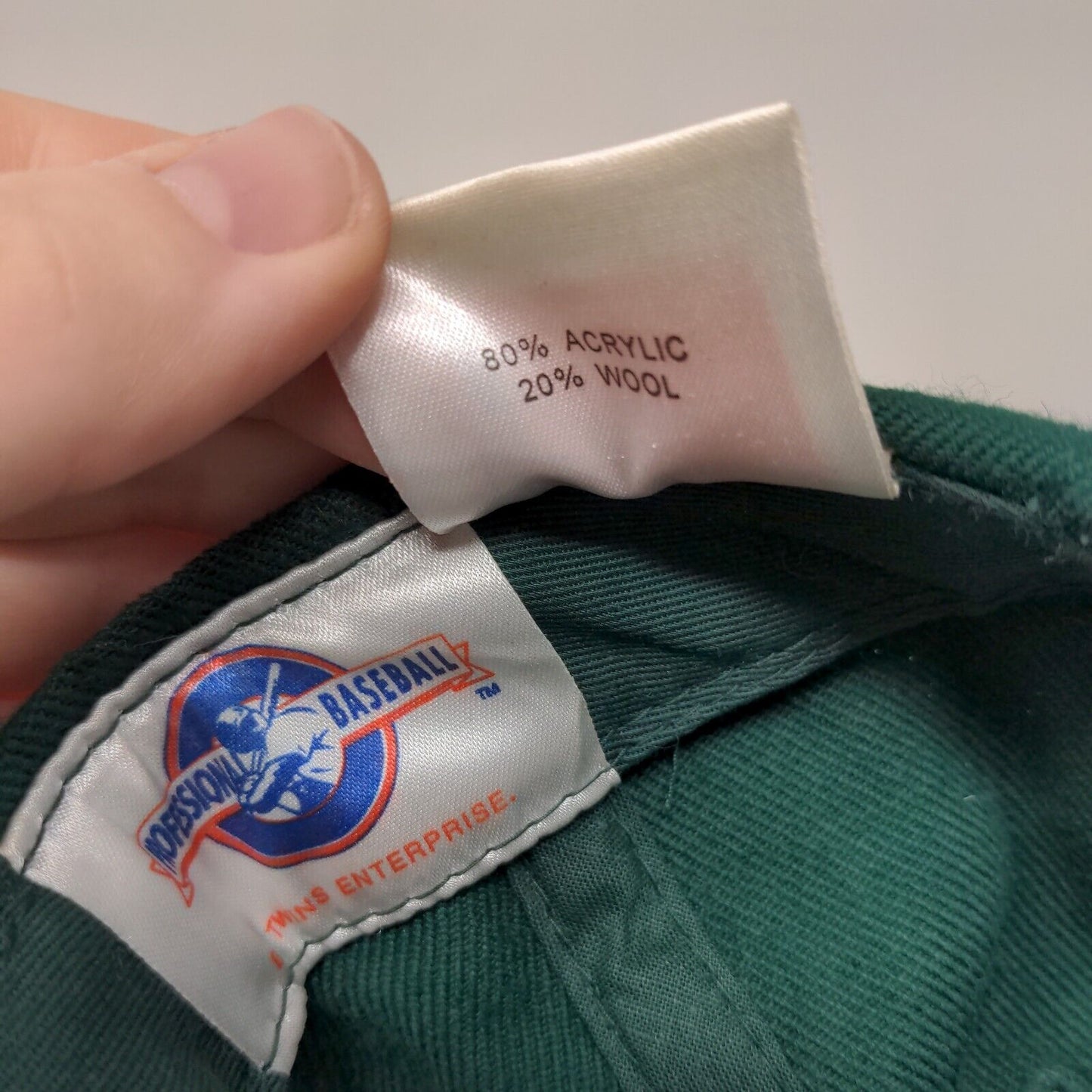 Twins Enterprised Men's Snapback Hat Green OSFA Professional Baseball Foot Logo