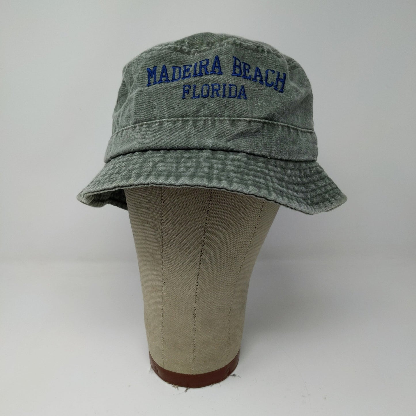 Madeira Beach Florida Bucket Hat Size M/L Green Embroidered Text