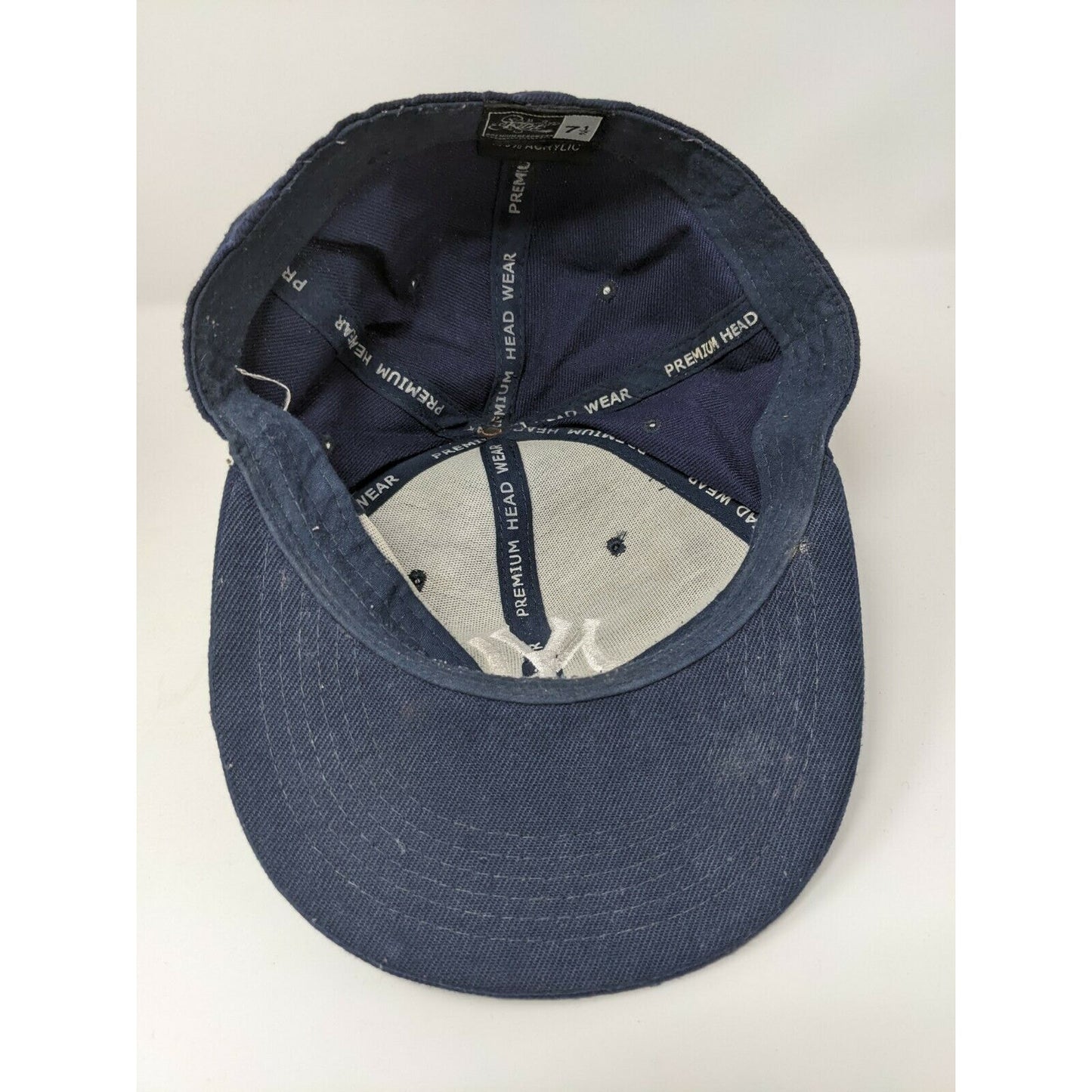 New Era Hat Cap New York Yankees MLB Size 7 1/2 Embroidered Logo Blue Baseball