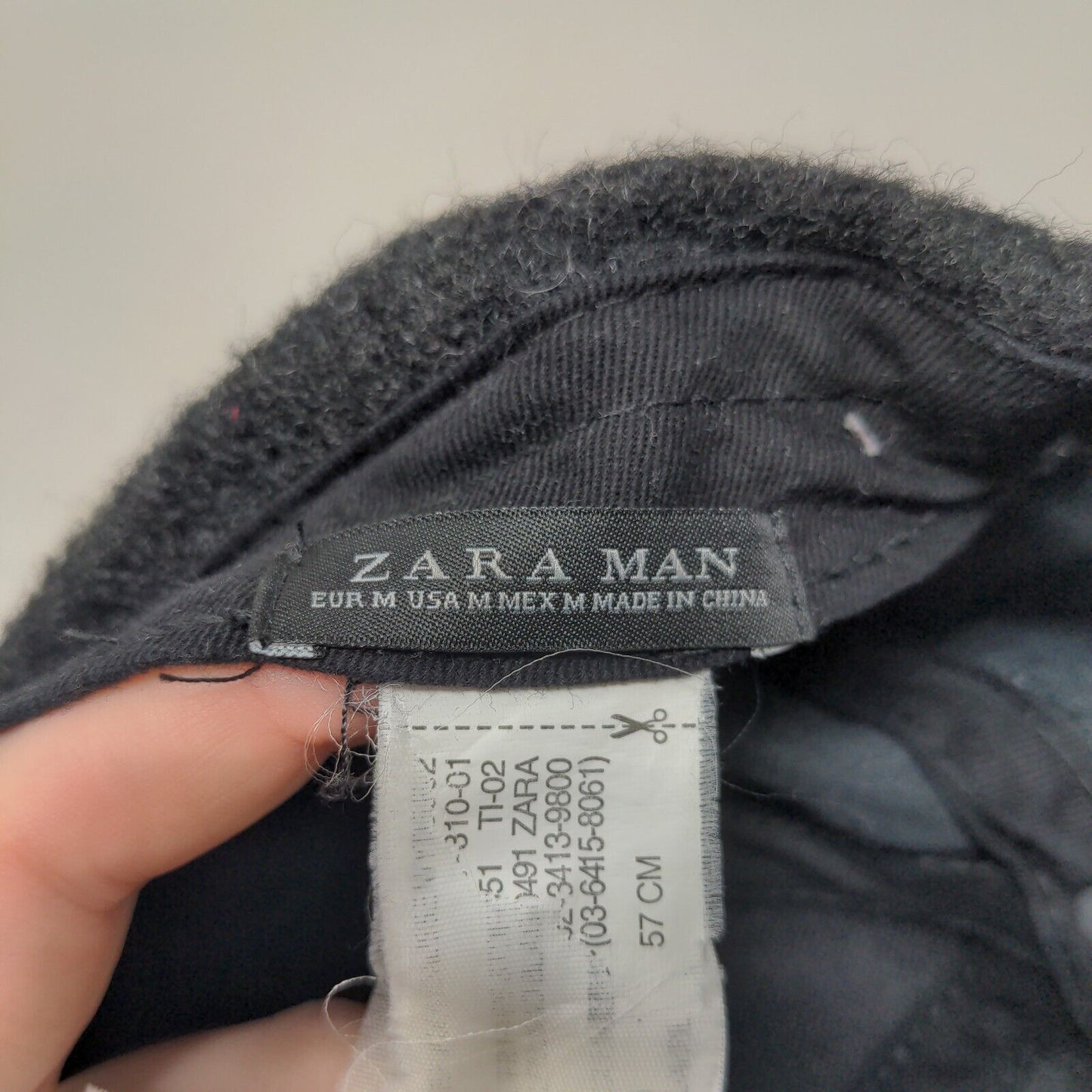 Zara Man Men's Stretchy Knit Hat Black Gray Size M 57CM Greatest Embroidered