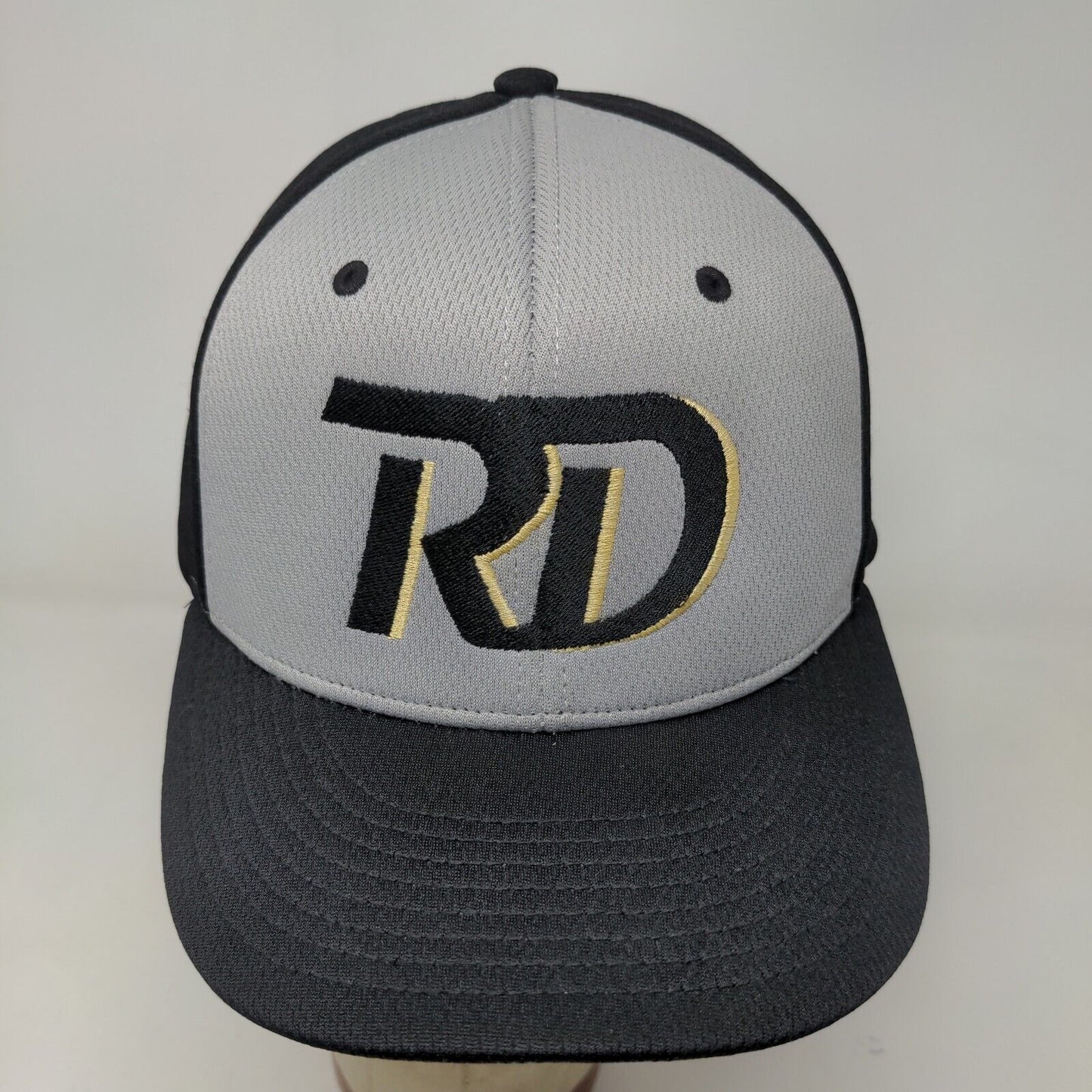 Richardson Men's Fitted Hat Black Gray Size Small-Medium Embroidered