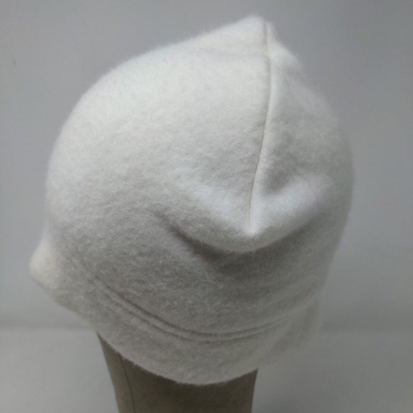 Unbranded Men's Knit Beanie Hat White Acrylic Vintage Made USA Turtle Logo