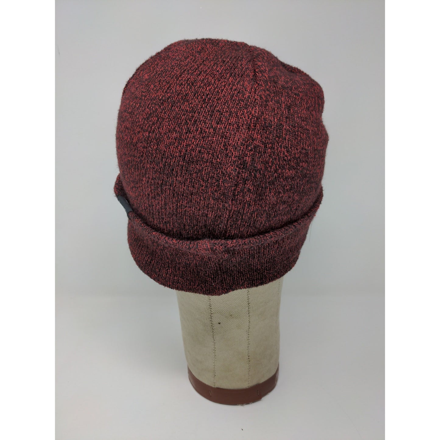 Disney Loungefly Someday My Prince Will Come Snow White Beanie Hat Red & Black