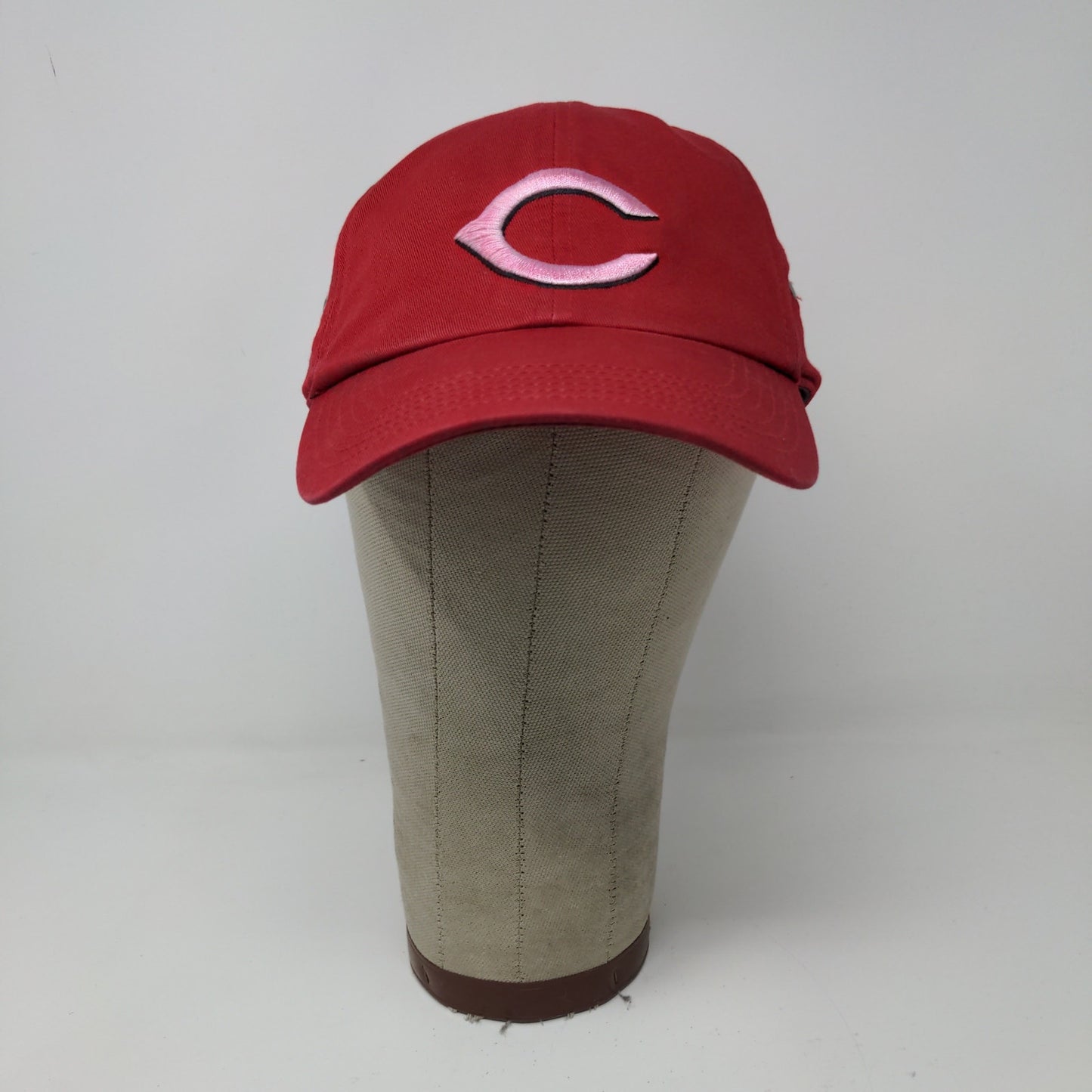 Nike Team MLB Cincinnati Reds Slideback Hat Embroidered Logo Swoosh